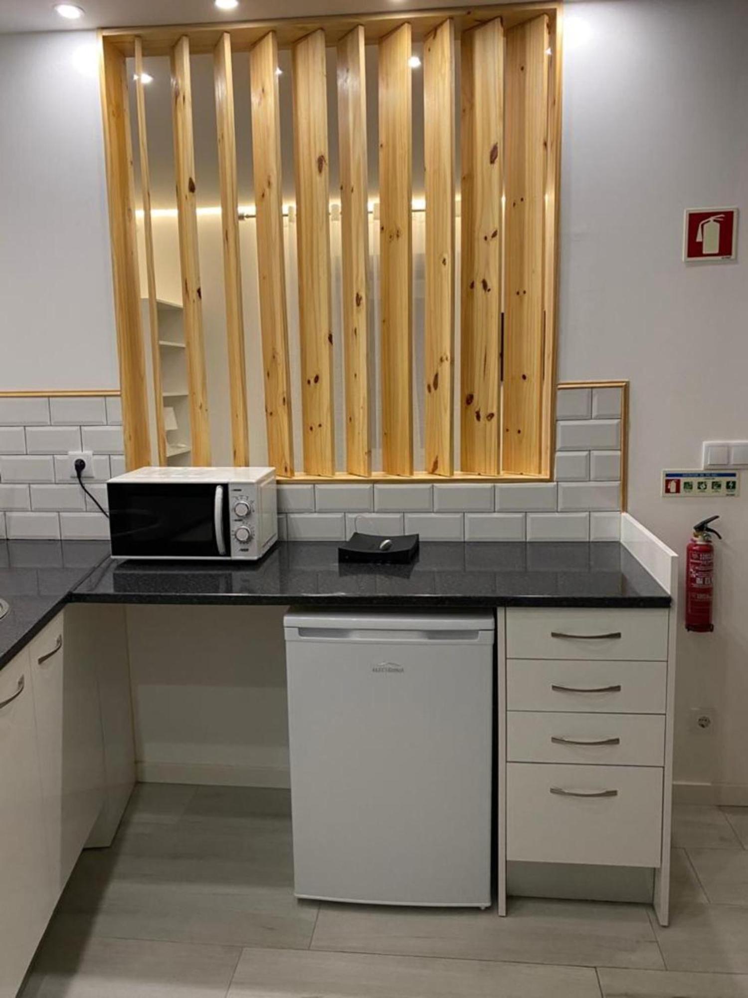 Urban 44 Guest House 蓬塔德尔加达 外观 照片