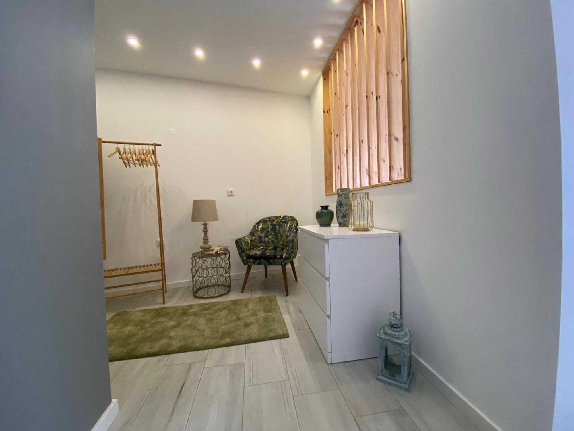 Urban 44 Guest House 蓬塔德尔加达 外观 照片