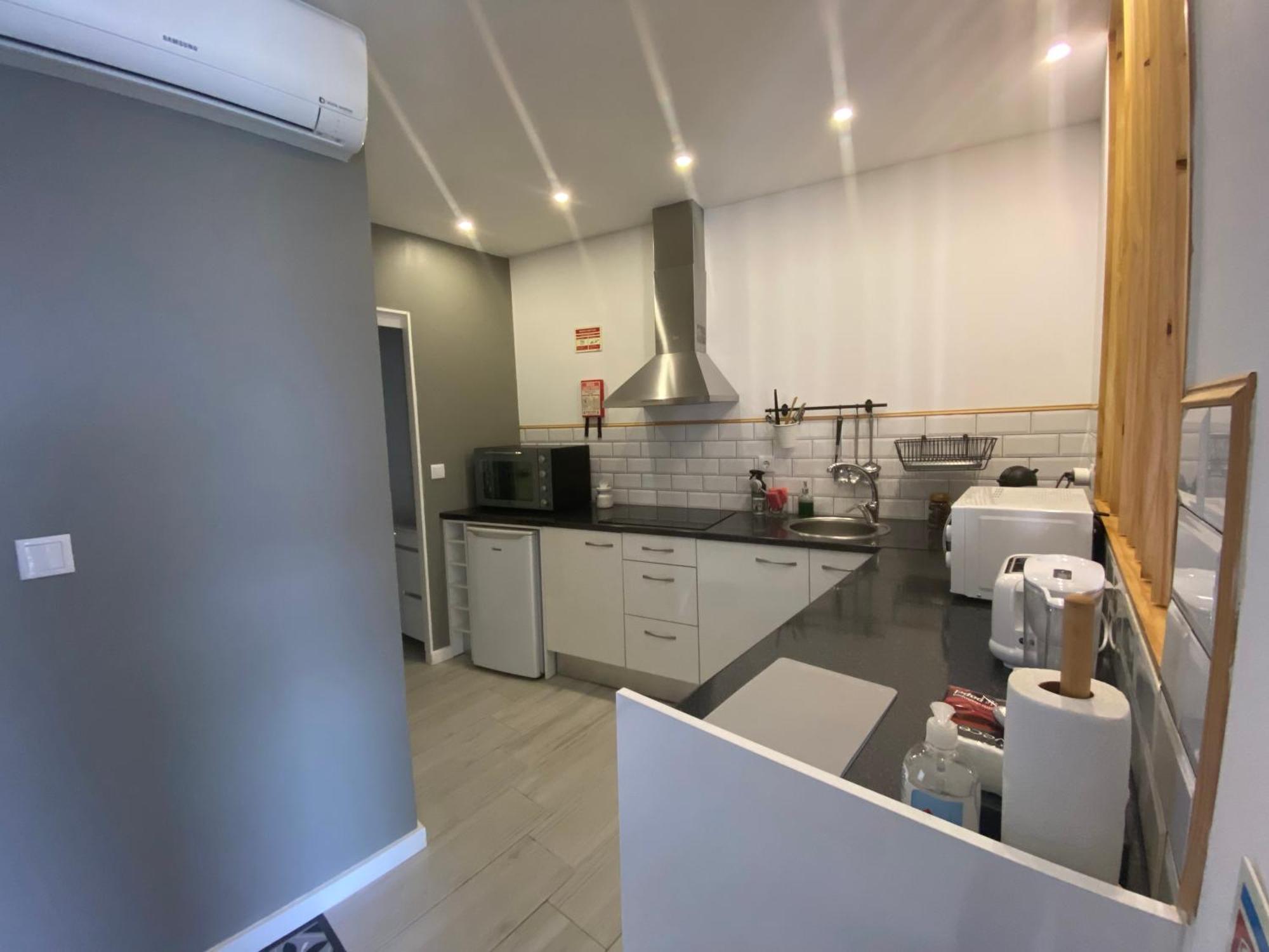 Urban 44 Guest House 蓬塔德尔加达 外观 照片
