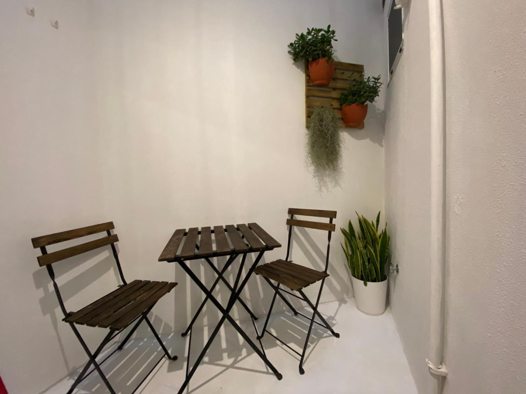 Urban 44 Guest House 蓬塔德尔加达 外观 照片